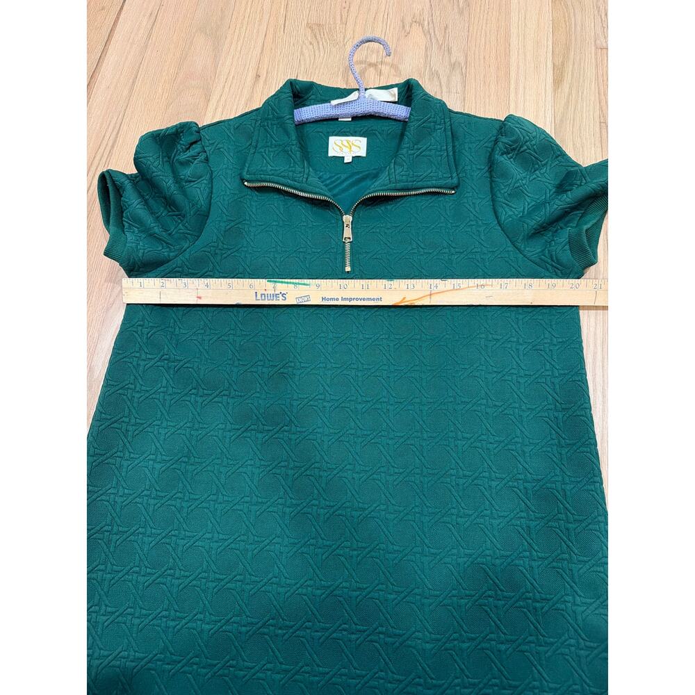 SSYS the everyday dress in cane quilted hunter green. - Picture 6 of 8